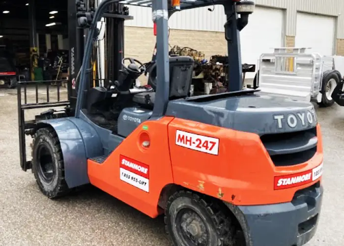 forkliifts toyota